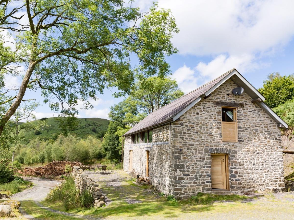 Red Kite Barn - Charming Boutique Barn Conversion Newbridge on Wye Bagian luar foto