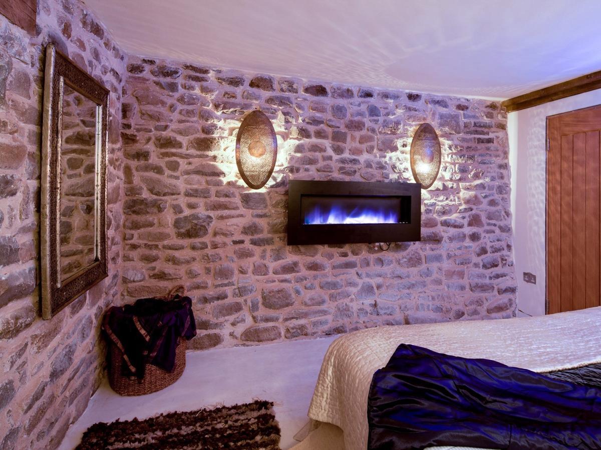 Red Kite Barn - Charming Boutique Barn Conversion Newbridge on Wye Bagian luar foto
