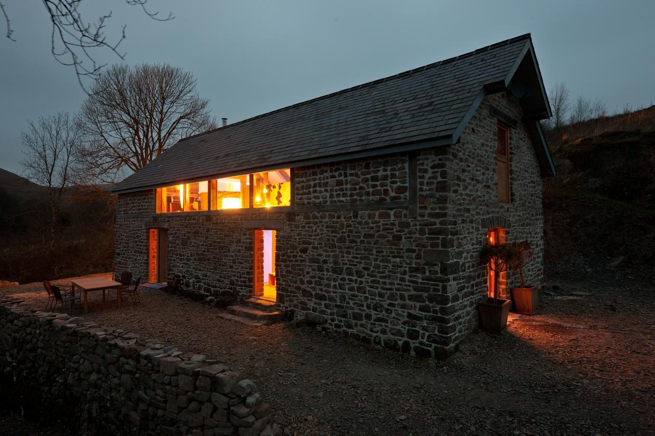 Red Kite Barn - Charming Boutique Barn Conversion Newbridge on Wye Bagian luar foto