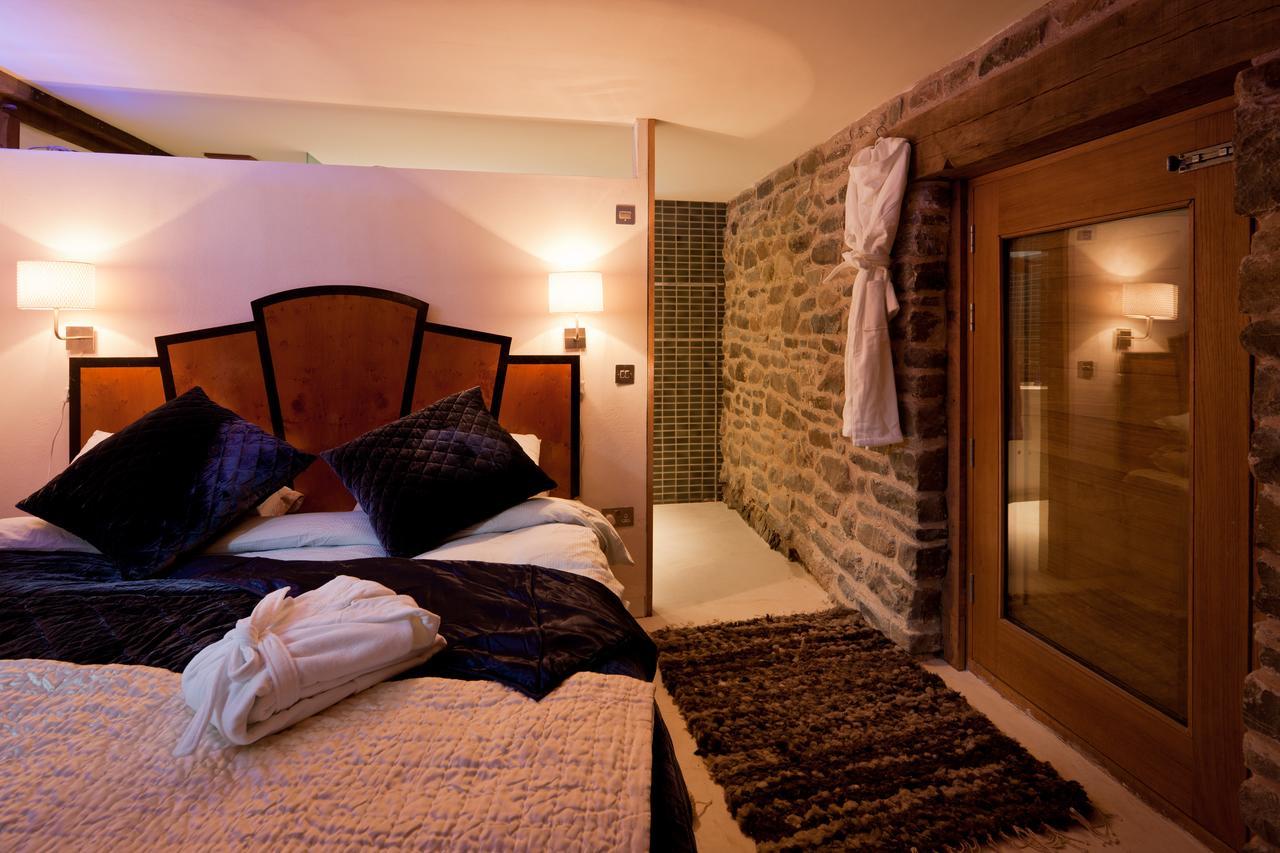 Red Kite Barn - Charming Boutique Barn Conversion Newbridge on Wye Bagian luar foto